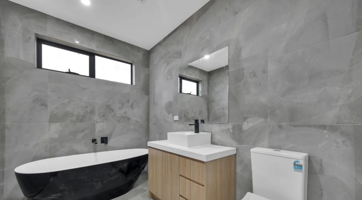 R&R Quality Constructions Project 3 new build photo 8